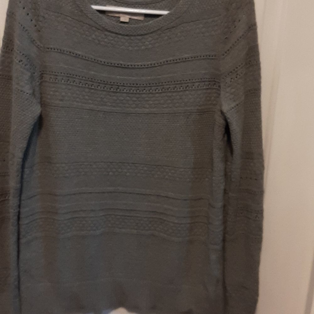 Gray Loft Sweater - Picture 3 of 6